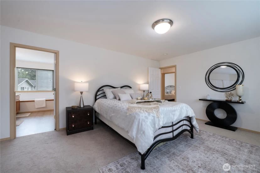 Property photo for 926 99th Street Sw, Everett photo 15