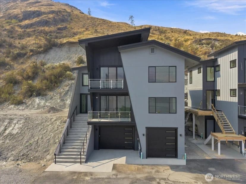 Property photo for 1891 W Prospect Street, Chelan