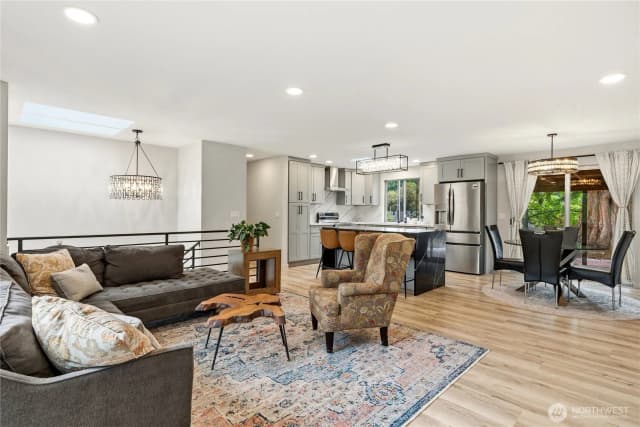 Property photo for 11212 Ne 145th Street, Kirkland photo 5