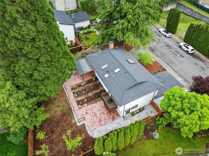 Property photo for 11212 Ne 145th Street, Kirkland photo 28