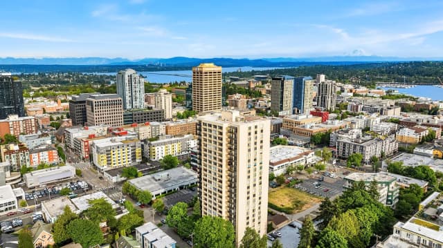 Property photo for 4540 8th Avenue Ne #1002, Seattle