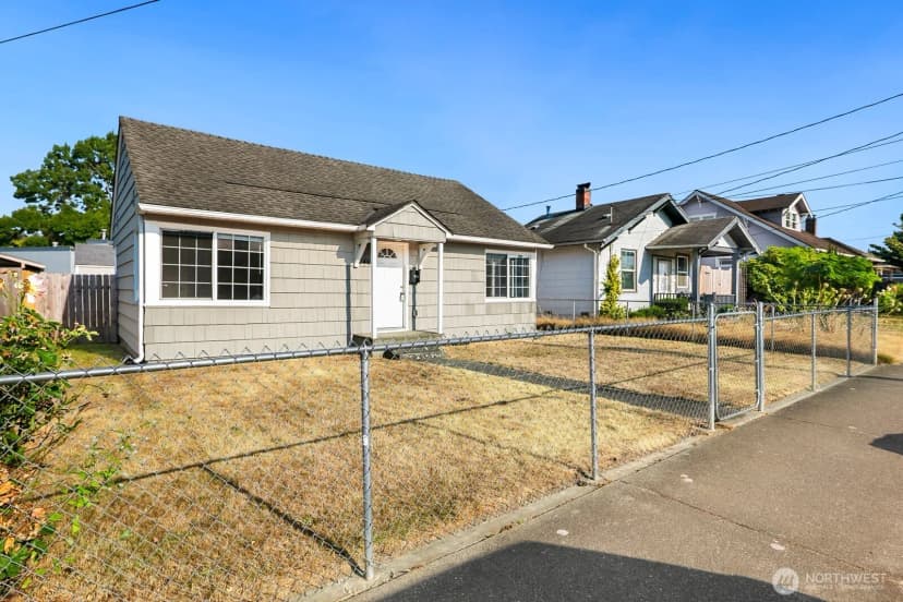 Property photo for 346 Pelly Avenue N, Renton