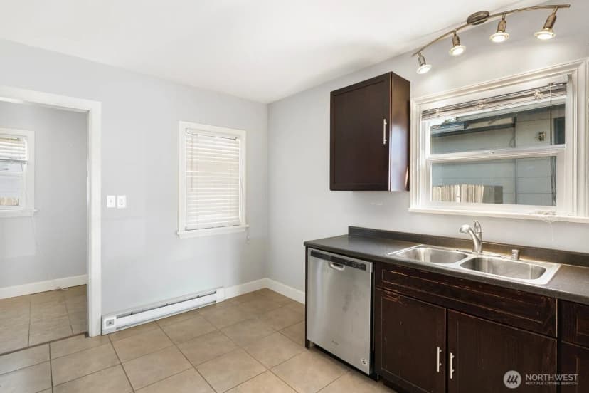 Property photo for 346 Pelly Avenue N, Renton photo 10