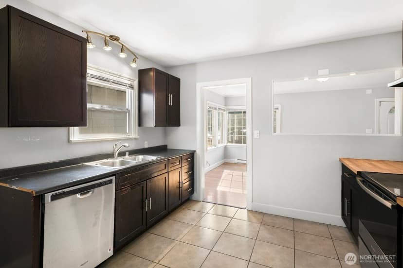 Property photo for 346 Pelly Avenue N, Renton photo 8
