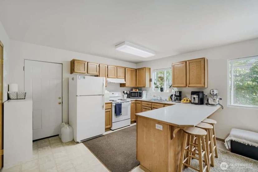 Property photo for 6101 Mcdougal Avenue, Everett photo 9