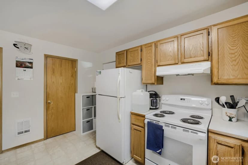 Property photo for 6101 Mcdougal Avenue, Everett photo 12