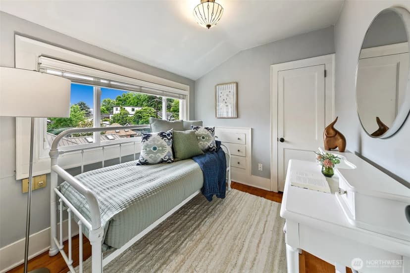 Property photo for 5761 35th Avenue Ne, Seattle photo 27
