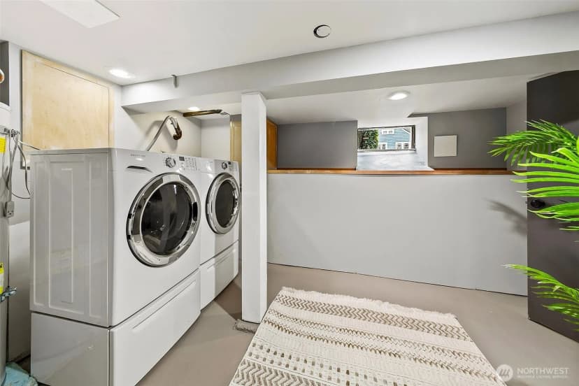 Property photo for 5761 35th Avenue Ne, Seattle photo 31