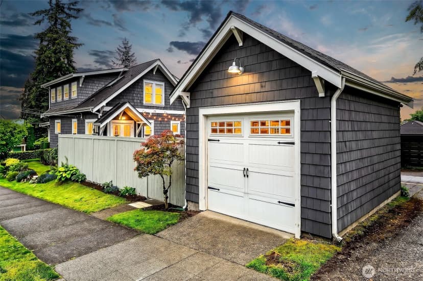 Property photo for 5761 35th Avenue Ne, Seattle photo 39