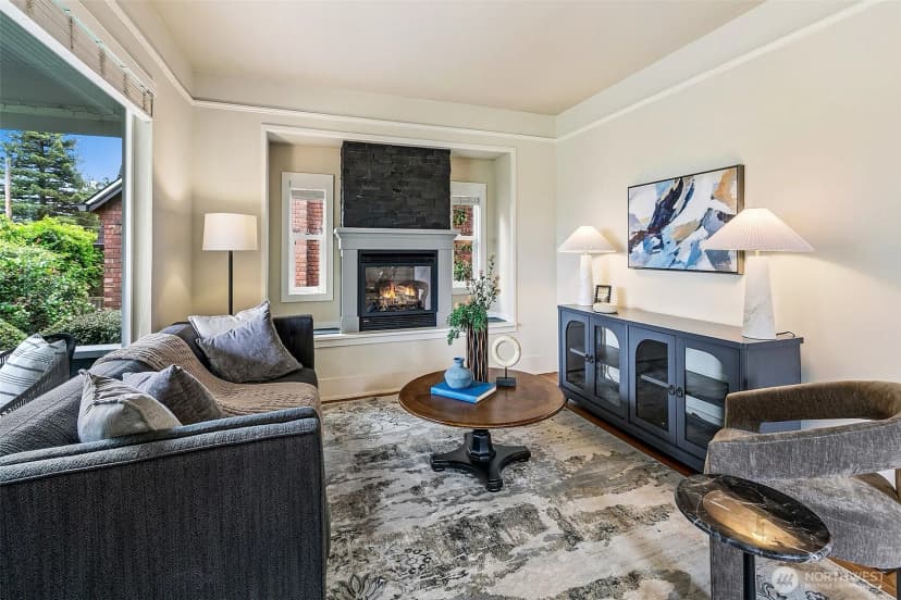 Property photo for 5761 35th Avenue Ne, Seattle photo 6