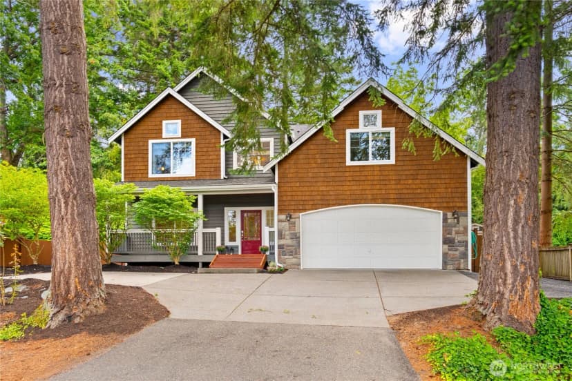Property photo for 19028 37th Avenue Ne, Lake Forest Park photo 4
