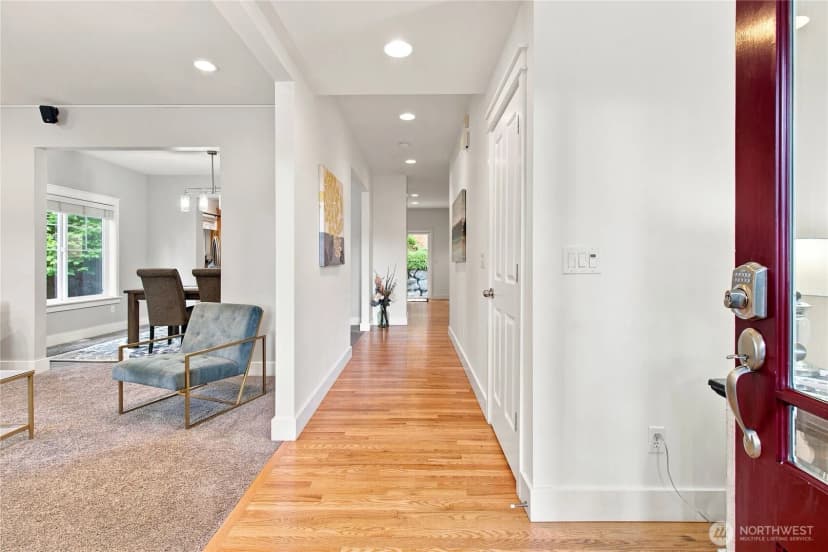 Property photo for 19028 37th Avenue Ne, Lake Forest Park photo 7