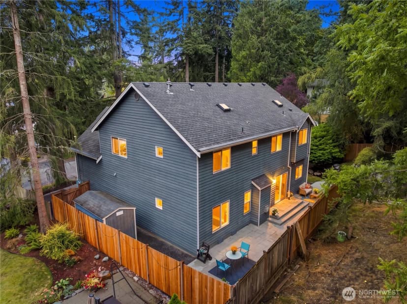 Property photo for 19028 37th Avenue Ne, Lake Forest Park photo 39