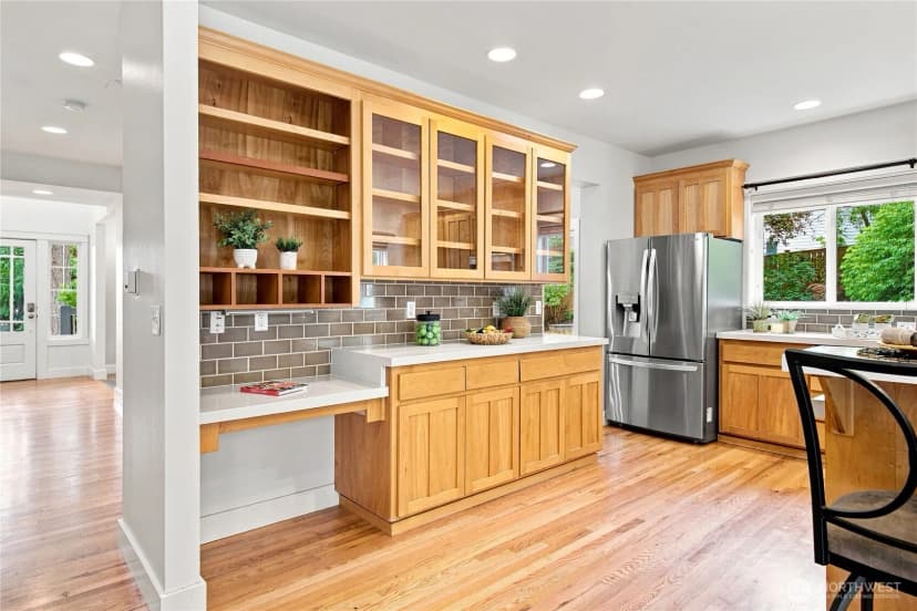Property photo for 19028 37th Avenue Ne, Lake Forest Park photo 14