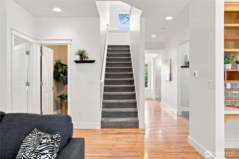 Property photo for 19028 37th Avenue Ne, Lake Forest Park photo 24
