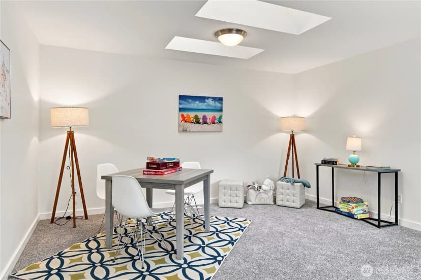 Property photo for 19028 37th Avenue Ne, Lake Forest Park photo 30