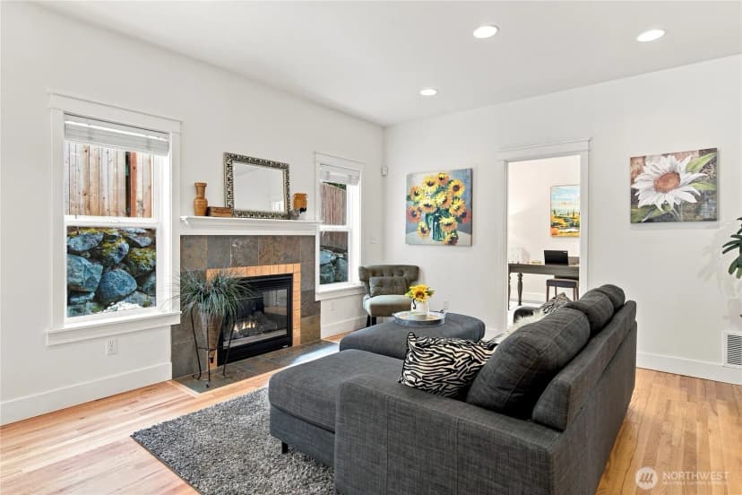 Property photo for 19028 37th Avenue Ne, Lake Forest Park photo 19