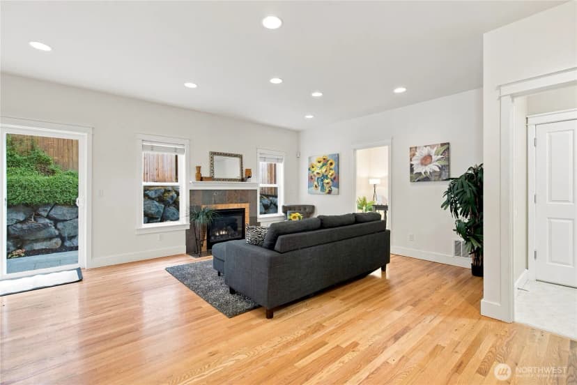 Property photo for 19028 37th Avenue Ne, Lake Forest Park photo 20