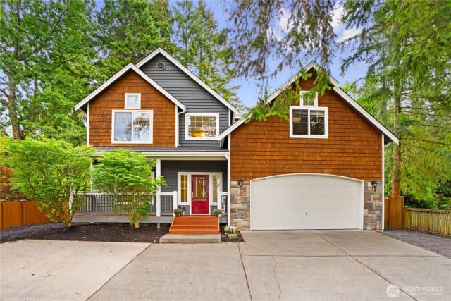 Property photo for 19028 37th Avenue Ne, Lake Forest Park
