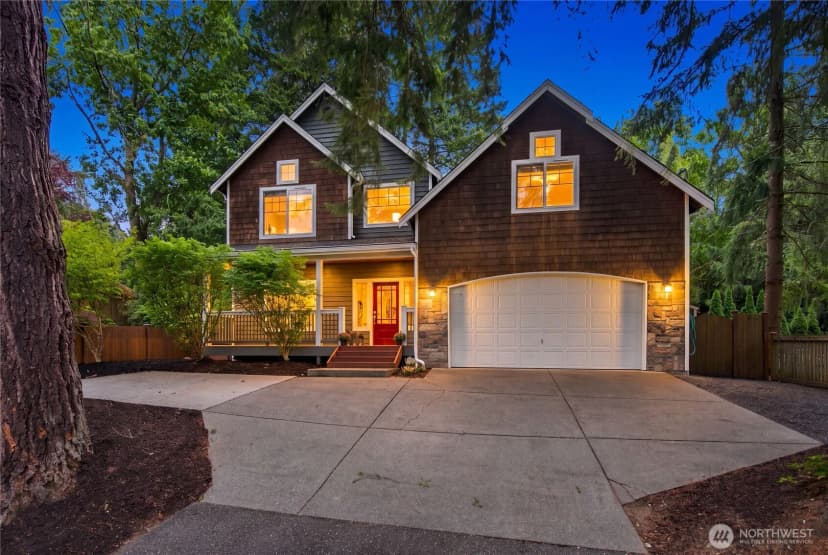 Property photo for 19028 37th Avenue Ne, Lake Forest Park photo 2