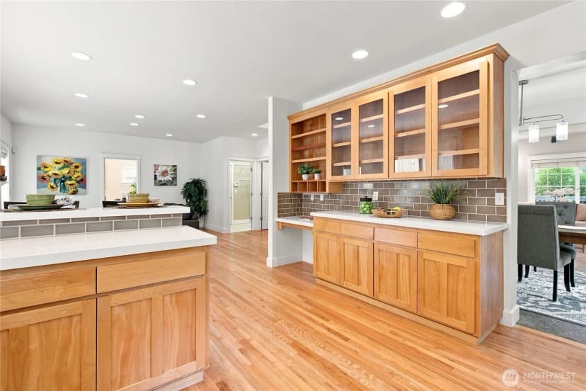 Property photo for 19028 37th Avenue Ne, Lake Forest Park photo 15