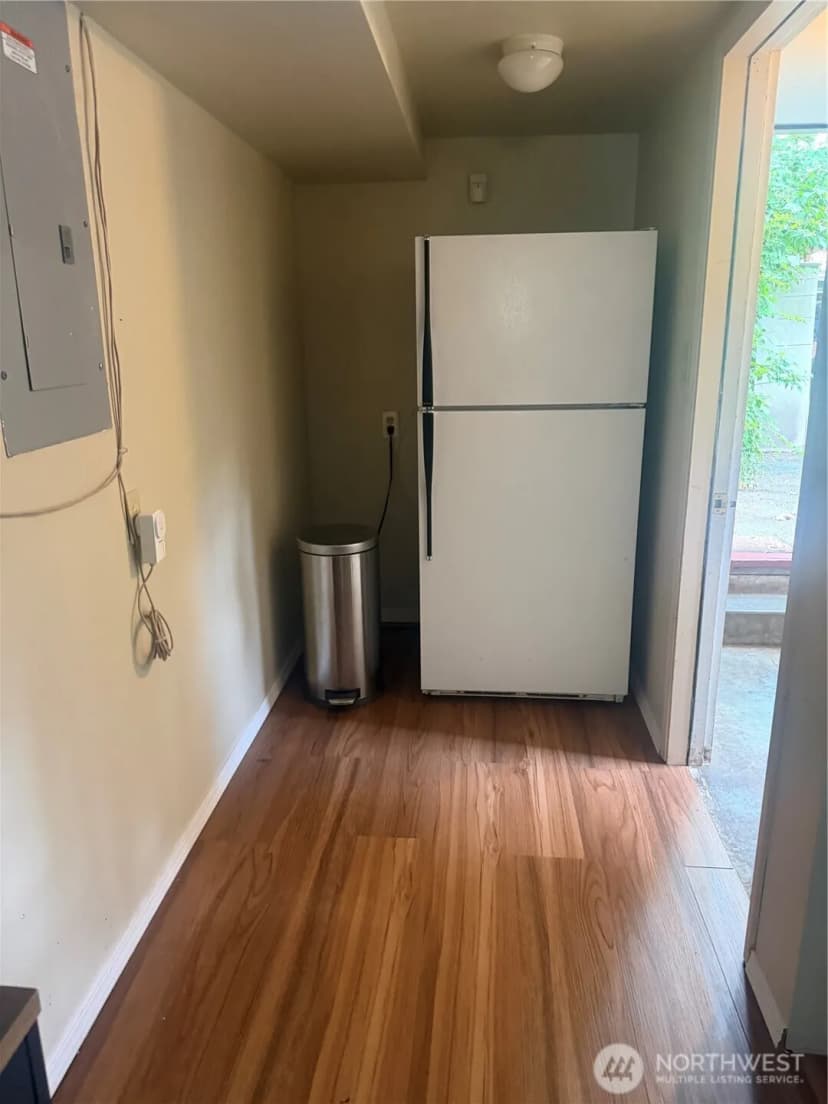 Property photo for 15122 S 42nd Ave, Tukwila photo 26