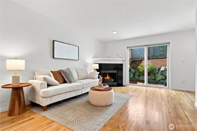 Property photo for 12307 10th Place Ne #unit C, Seattle photo 3