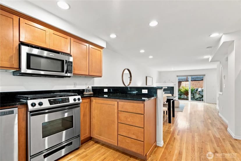 Property photo for 12307 10th Place Ne #unit C, Seattle photo 9