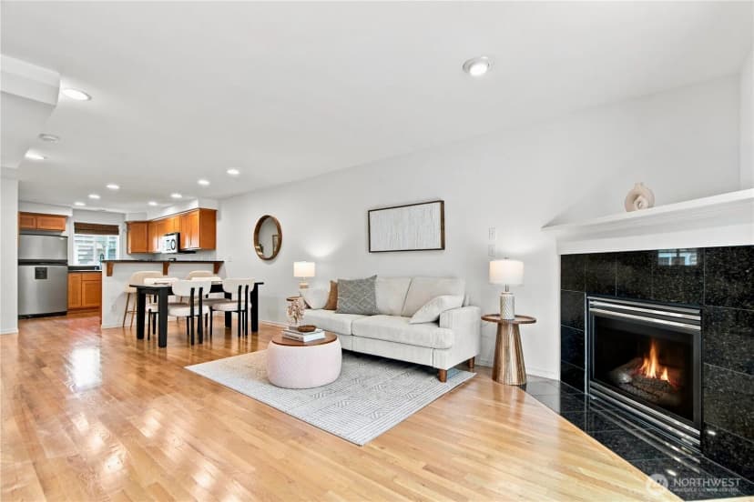 Property photo for 12307 10th Place Ne #unit C, Seattle photo 6