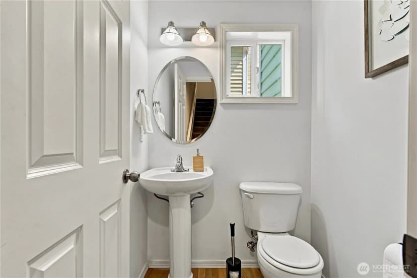 Property photo for 12307 10th Place Ne #unit C, Seattle photo 18