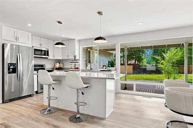 Property photo for 17921 Ne 27th Street, Redmond photo 4