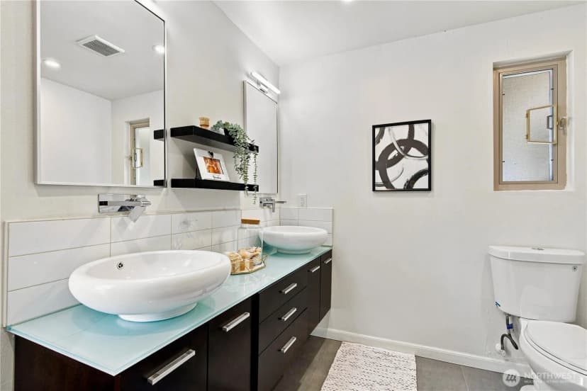 Property photo for 17921 Ne 27th Street, Redmond photo 18