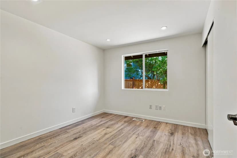 Property photo for 17921 Ne 27th Street, Redmond photo 19