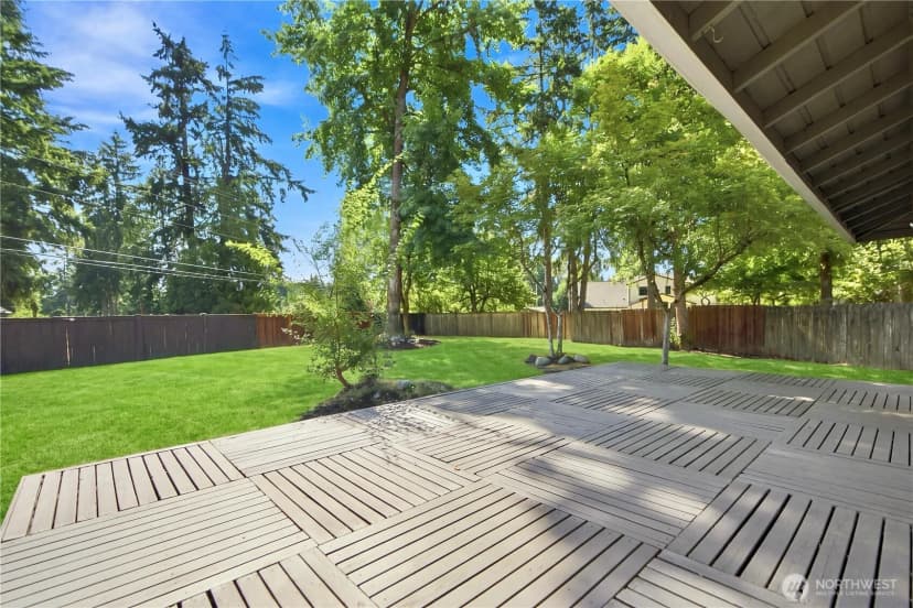 Property photo for 17921 Ne 27th Street, Redmond photo 24