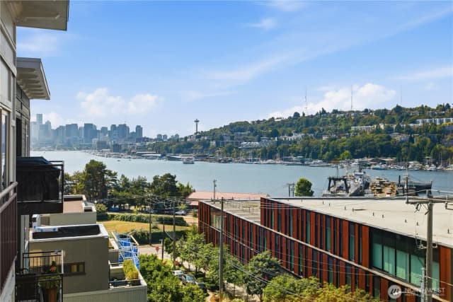 Property photo for 3333 Wallingford Avenue N #410, Seattle photo 3