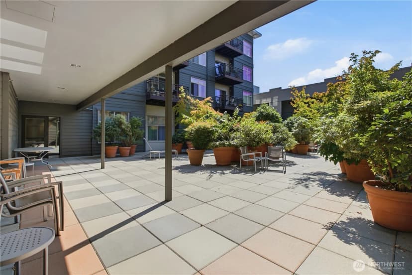 Property photo for 3333 Wallingford Avenue N #410, Seattle photo 19
