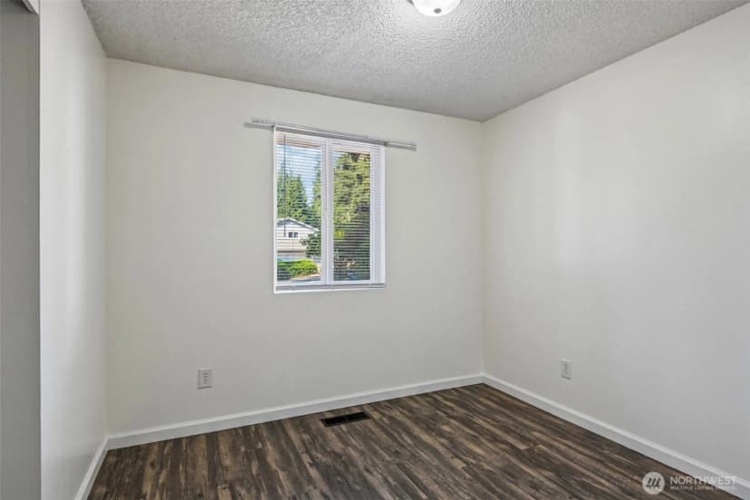 Property photo for 3418 Se Azalea Avenue, Port Orchard photo 19