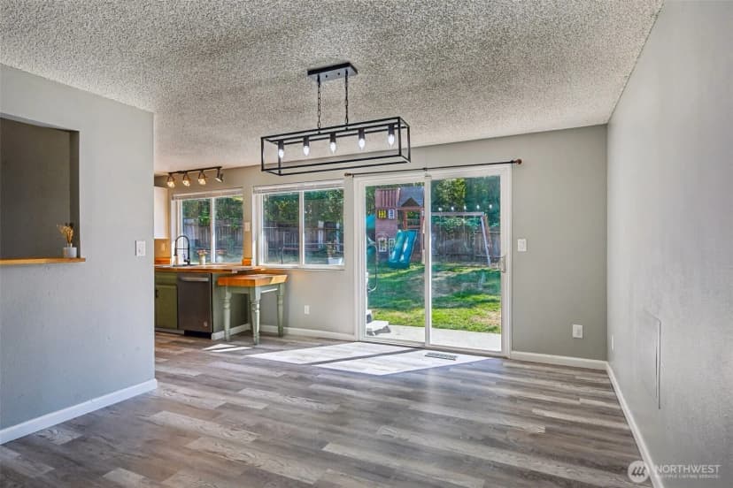 Property photo for 3418 Se Azalea Avenue, Port Orchard photo 11