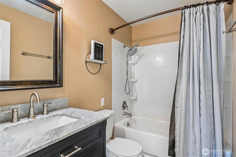 Property photo for 3418 Se Azalea Avenue, Port Orchard photo 18