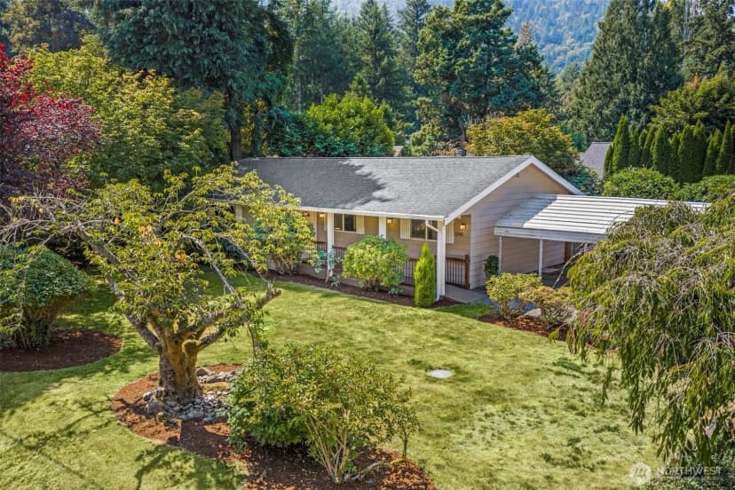 Property photo for 1245 6th Avenue Se, Issaquah