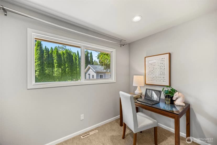 Property photo for 1245 6th Avenue Se, Issaquah photo 18