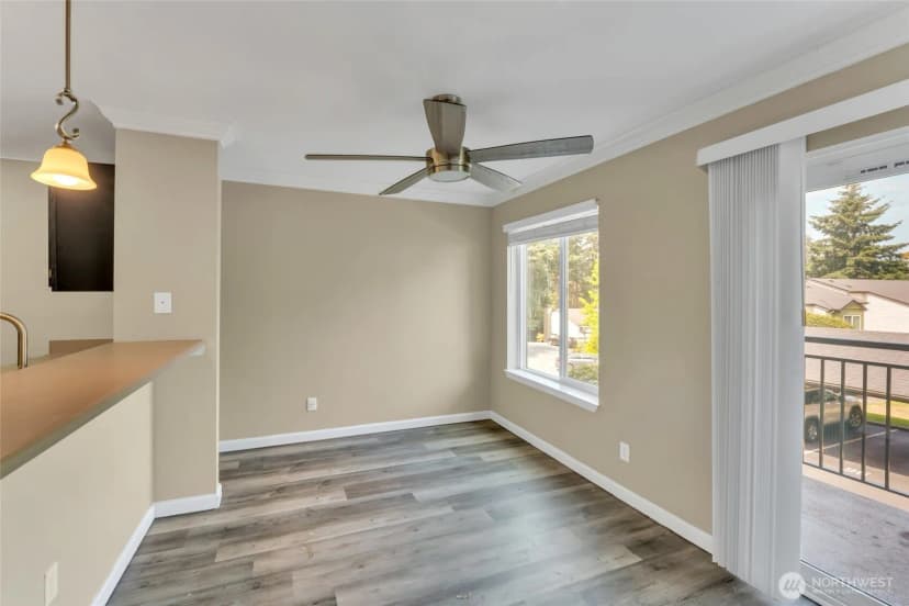 Property photo for 31500 33rd Place Sw #v102, Federal Way photo 6