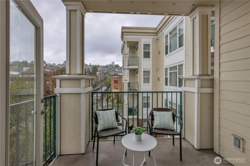 Property photo for 530 4th Avenue W #410, Seattle photo 18