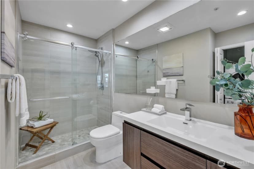 Property photo for 530 4th Avenue W #410, Seattle photo 13