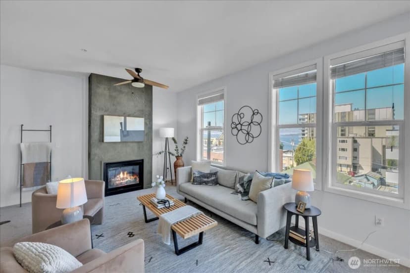 Property photo for 530 4th Avenue W #410, Seattle photo 4