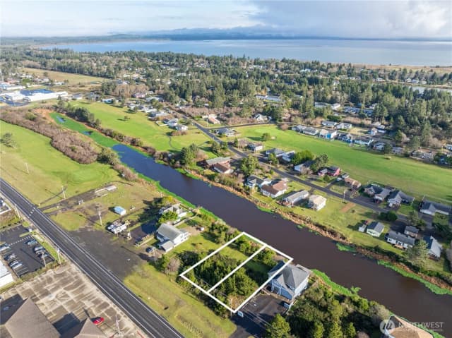 Property photo for 564 Point Brown Avenue Ne, Ocean Shores photo 2