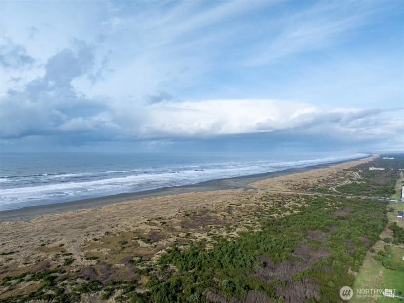 Property photo for 564 Point Brown Avenue Ne, Ocean Shores photo 28