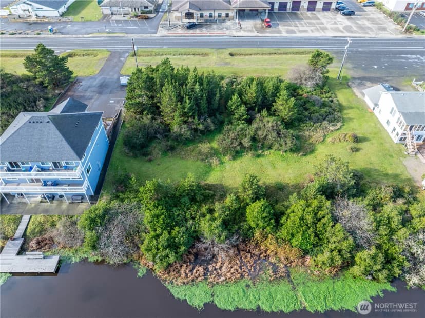 Property photo for 568 Point Brown Avenue Ne, Ocean Shores photo 24