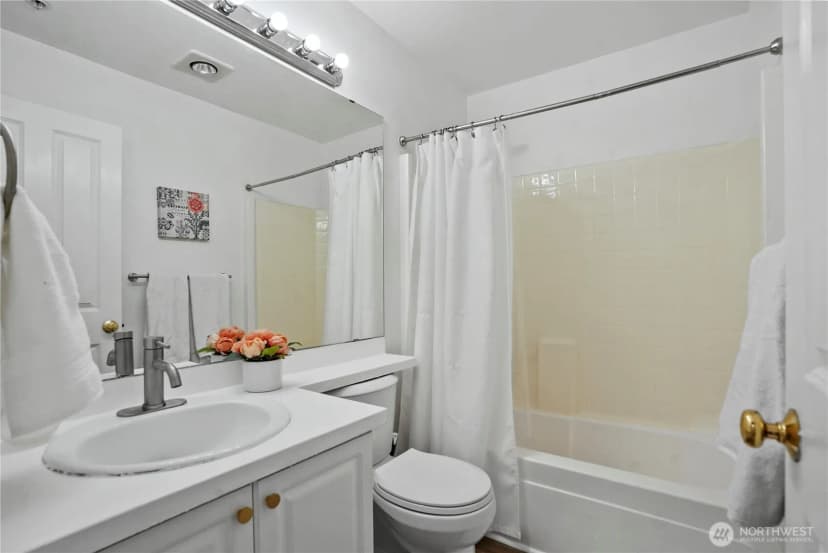 Property photo for 5916 S 232nd Court #3-2, Kent photo 20