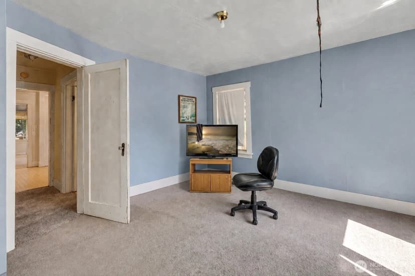 Property photo for 1002 21st Street Se, Auburn photo 13